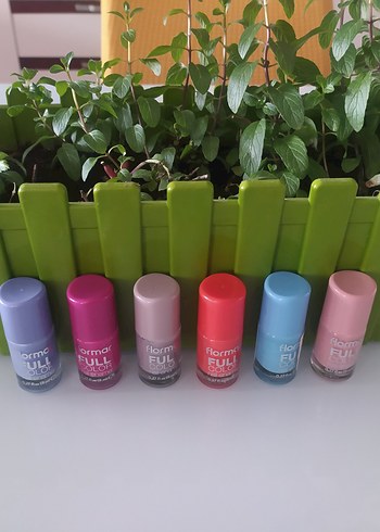 Renkli Çoklu ve Tekli Oje Açıklamayı okuyunuz. - Görsel 2