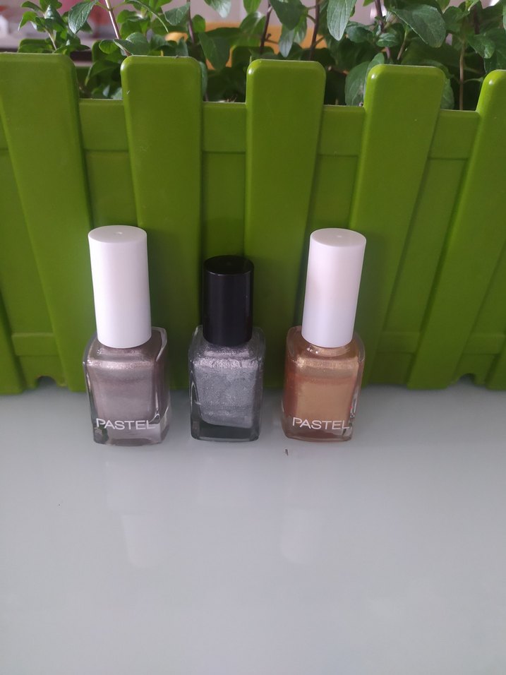 Renkli Çoklu ve Tekli Oje Açıklamayı okuyunuz. - Görsel 5