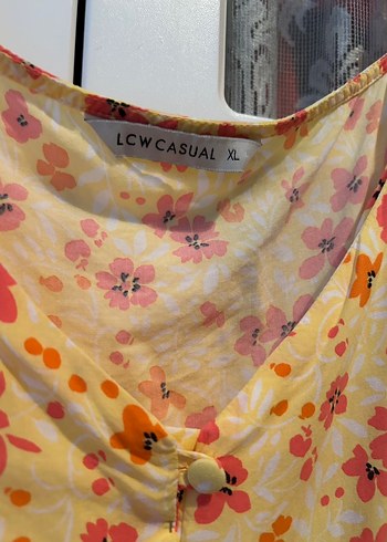 Sarı Baskılı Bohem V Yaka Bluz - Görsel 5