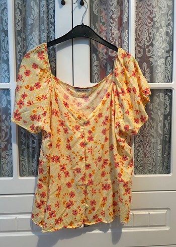 Sarı Baskılı Bohem V Yaka Bluz - Görsel 2