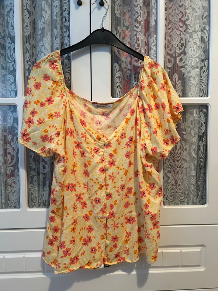 Sarı Baskılı Bohem V Yaka Bluz - Görsel 2