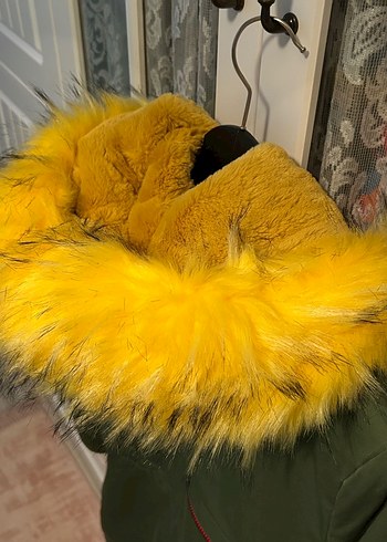 Sarı Kürklü Kamuflaj Kadın Kışlık Mont - Görsel 3