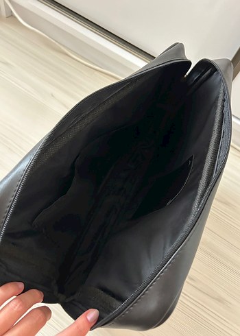 Siyah Deri Fermuarlı Kadın Evrak Çantası - Görsel 5