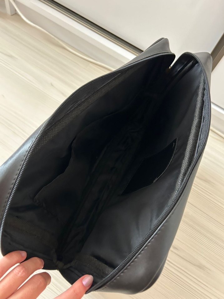 Siyah Deri Fermuarlı Kadın Evrak Çantası - Görsel 5