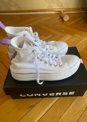Beyaz Platform Bağcıklı Converse Spor Ayakkabı