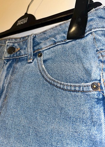 m Beden Bershka Klasik Mavi Kot Şort Vintage Tarz, Rahat Kalıp