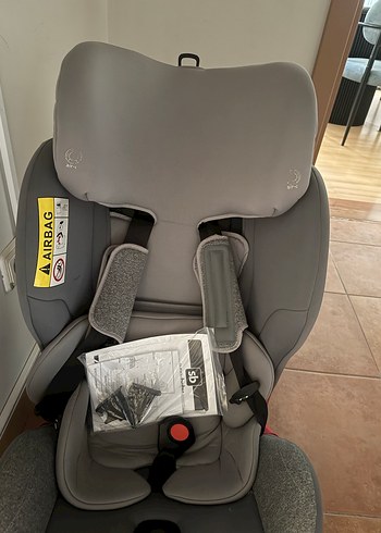 Gri Çocuk Oto Koltuğu