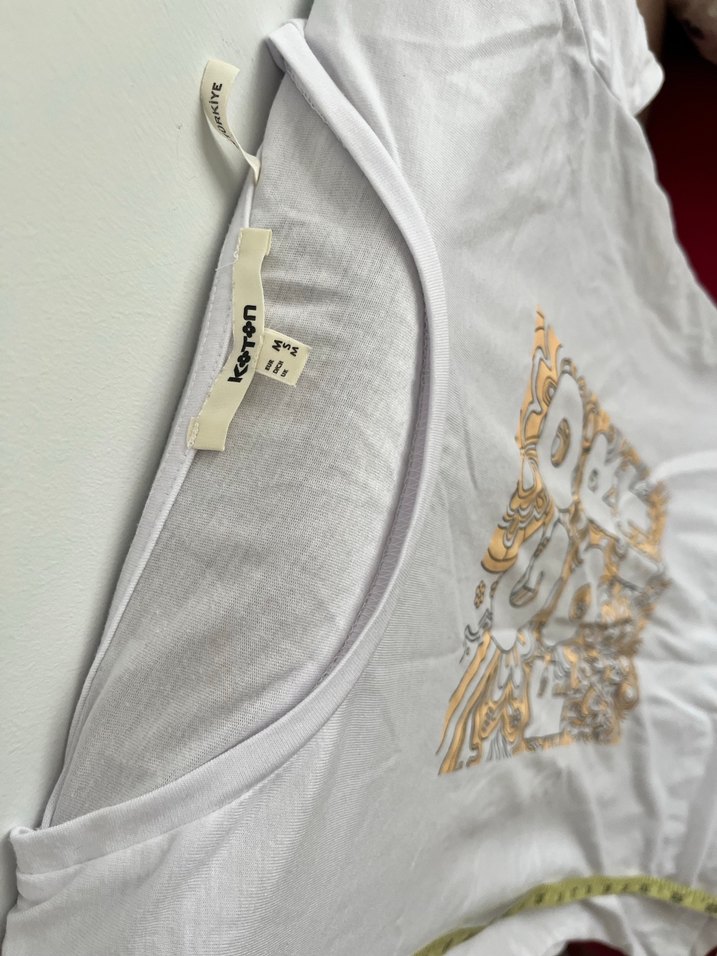 Baskılı Beyaz Tişörtü, Kısa Kollu, Rahat Kesim - Görsel 2