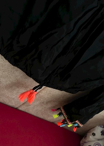 Püsküllü Siyah Bohem Bluz - Görsel 4