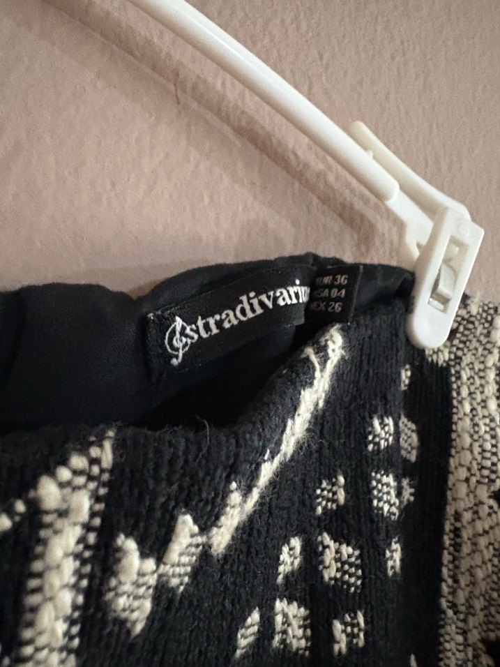 Stradivarius Siyah Mini Etek - Görsel 2