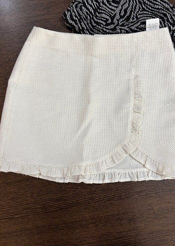 Koton Beyaz Mini Tüvit Etek Fırfırlı - Görsel 3