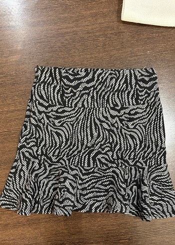 Koton Zebra Desenli Fırfırlı Mini Etek - Görsel 2