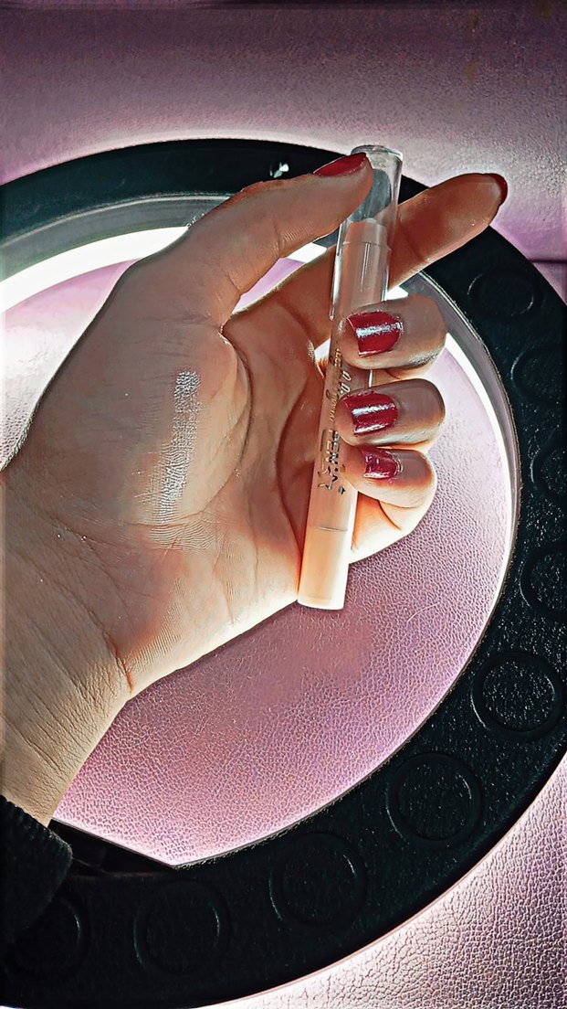 Pastel aydınlatıcı göz ve burun kalemi - Görsel 4