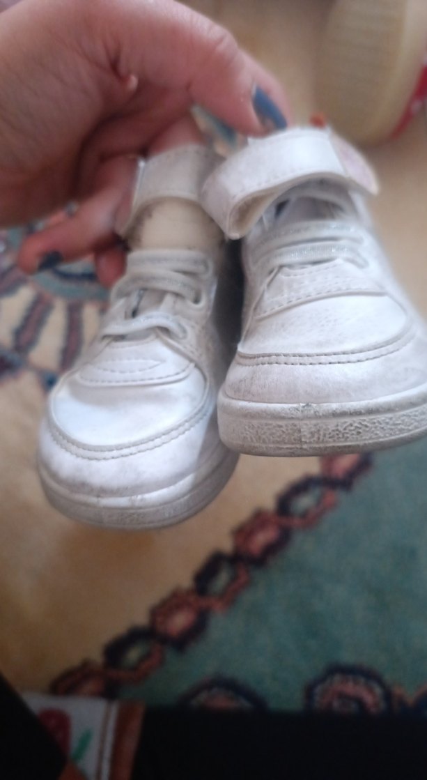 Kız Çocuk Beyaz Cırt Cırtlı Spor Ayakkabı - Görsel 2