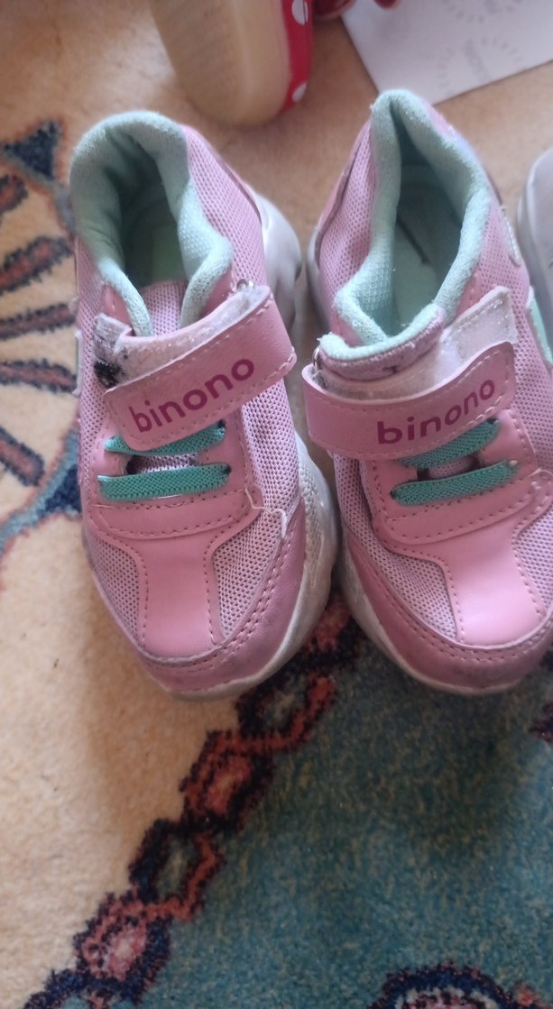 Kız Çocuk Beyaz Cırt Cırtlı Spor Ayakkabı - Görsel 5