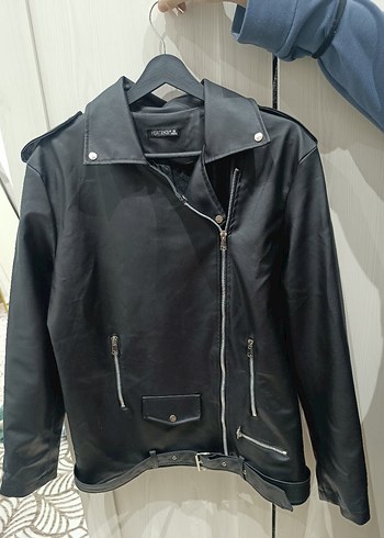 Kemer Detaylı Siyah Deri  Ceket - Görsel 3