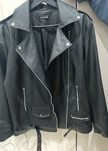 Kemer Detaylı Siyah Deri  Ceket - Görsel 4