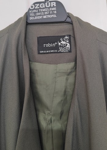 Kadın Yeşil Dökümlü Kolsuz Yelek - Görsel 2