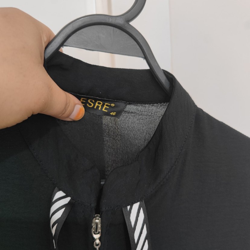 Kadın Siyah Uzun Fermuarlı Pardösü - Görsel 5