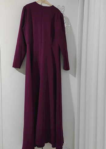 Bordo İşlemeli Uzun Kadın Elbise - Görsel 3