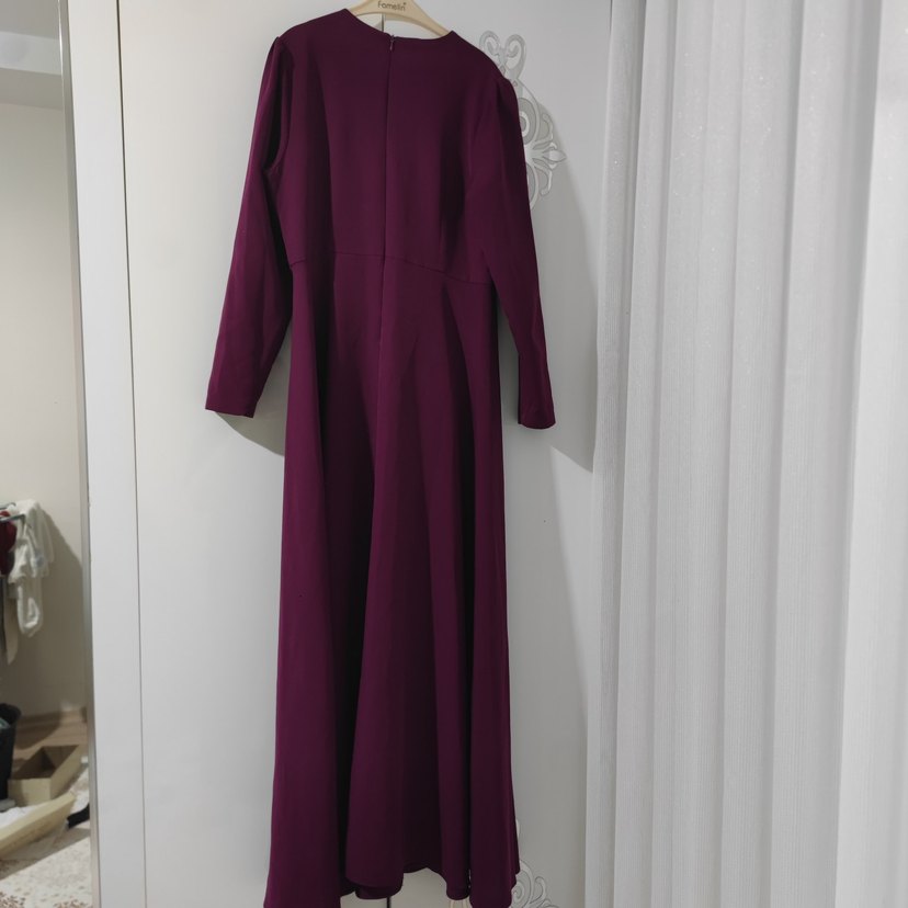 Bordo İşlemeli Uzun Kadın Elbise - Görsel 3