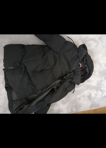 Siyah Kapüşonlu Rahat Kadın Kış Montu - Görsel 6