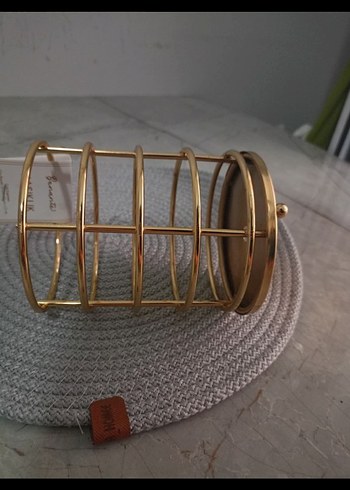 Yuvarlak Altın Renkli Kaşıklık - Görsel 4