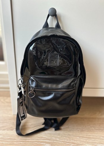 PUMA Kadın Siyah Deri Punk Sırt Çantası - Görsel 2