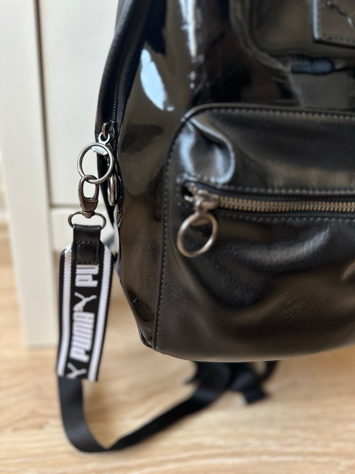 PUMA Kadın Siyah Deri Punk Sırt Çantası - Görsel 3