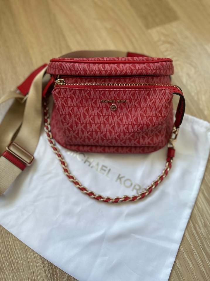 Michael Kors Zincir Detaylı Kırmızı Omuz Çantası - Görsel 2