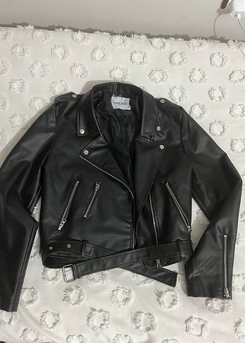 Siyah Deri Kemerli Biker Ceket