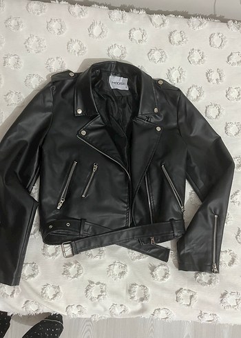 m Beden Siyah Deri Kemerli Biker Ceket