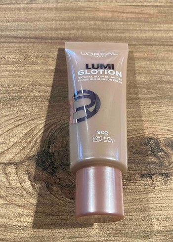 L'Oréal Glowtion 902 Açık Işıltı Veren Krem - Görsel 3