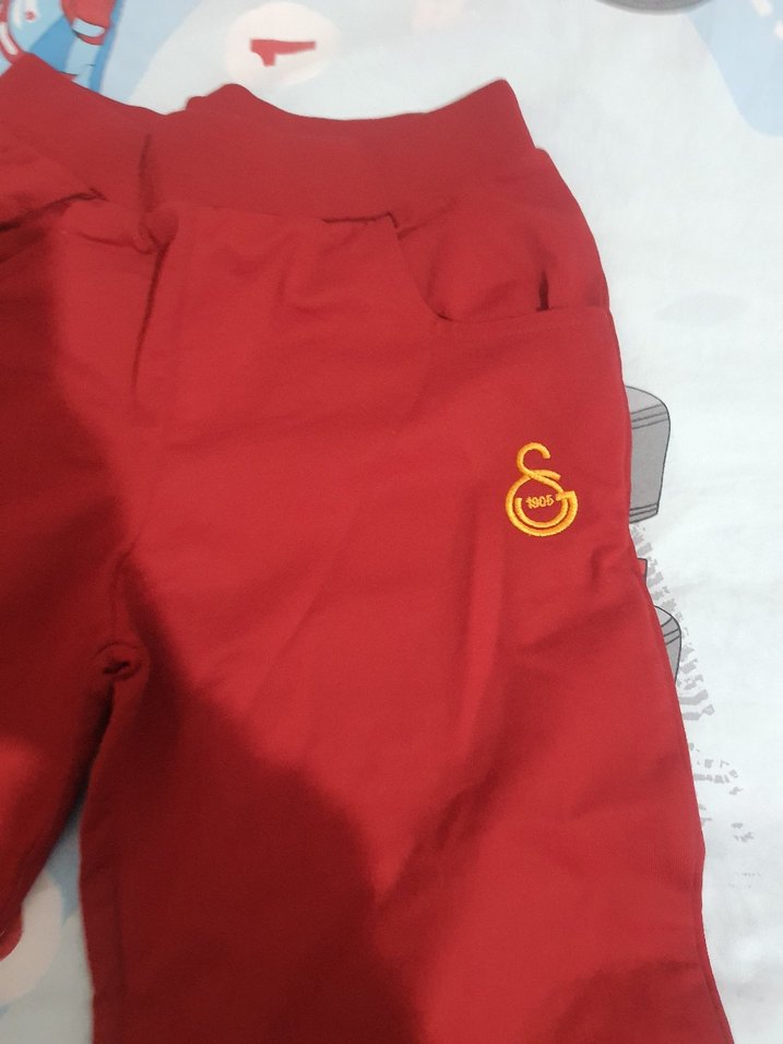 Kırmızı Çocuk Rahat Kesim Eşofman Altı - Görsel 3