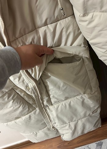 Kadın Beyaz Midi Uzunlukta Kapüşonlu Mont - Görsel 6