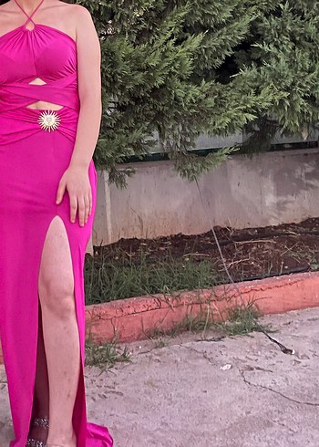 Parlak Pembe Straplez Uzun Gece Elbisesi