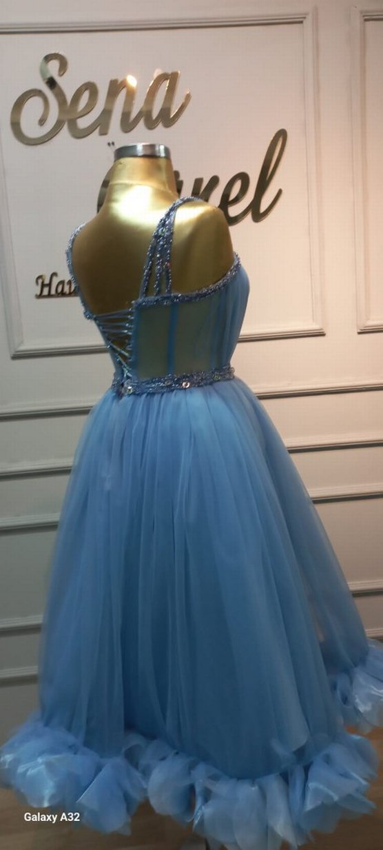 Uzun Mavi Fırfırlı Kadın Abiye Elbise - Görsel 3