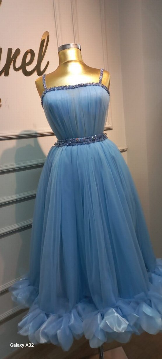 Uzun Mavi Fırfırlı Kadın Abiye Elbise - Görsel 2