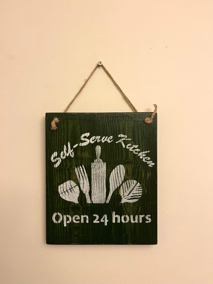 Koyu Haki Ahşap Mutfak Duvar Dekoru - Görsel 2