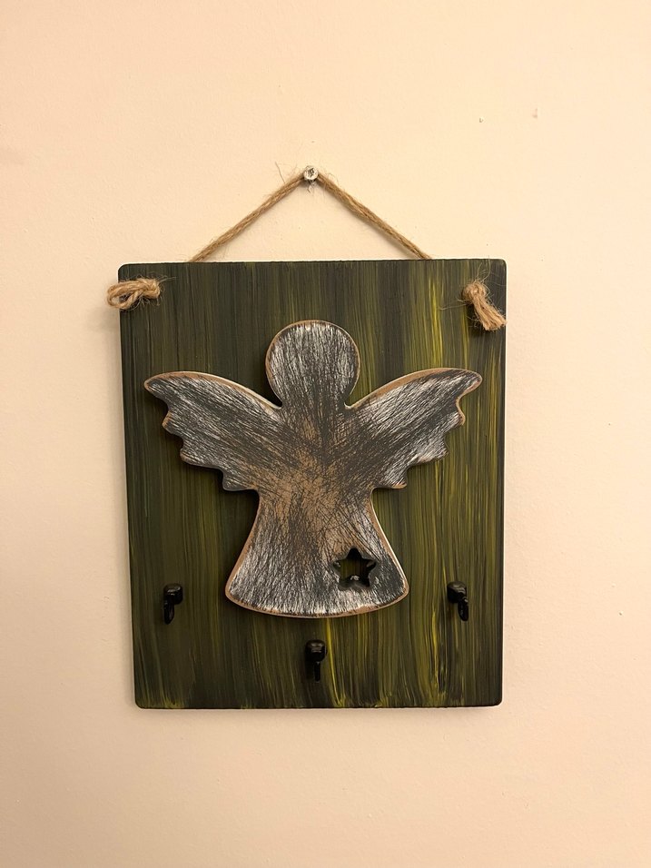 Melek Figürlü Ahşap Anahtarlık - Görsel 2