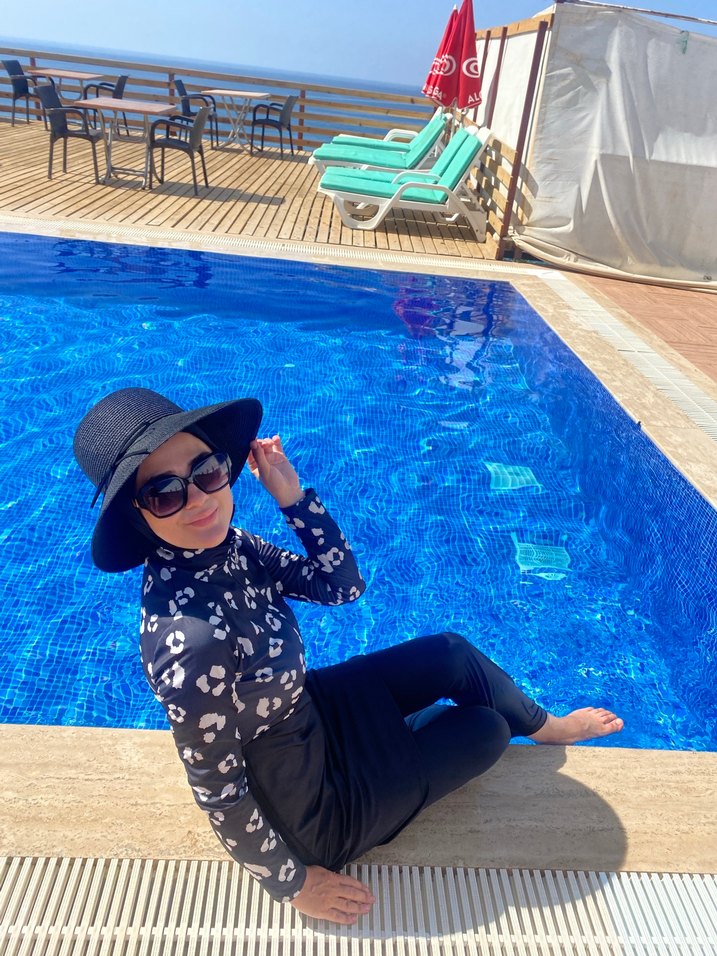 Siyah Batik Desenli Uzun Kollu Kadın Mayo - Görsel 5