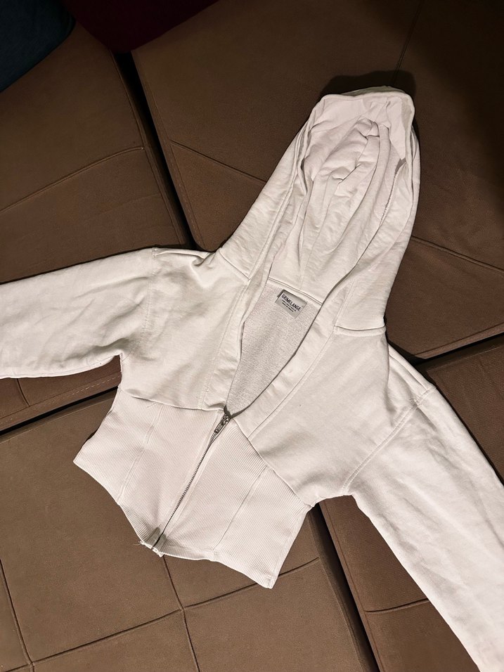 Beyaz V Yaka Fermuarlı Kadın Sweatshirt - Görsel 3