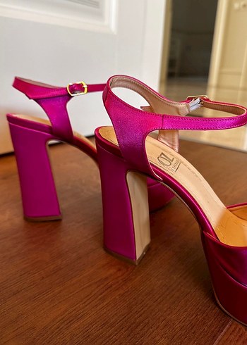 Pembe Süet Platform Topuklu Kadın Ayakkabı - Görsel 4