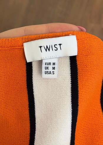 Twist Turuncu Çizgili İnce Askılı Crop Top - Görsel 3