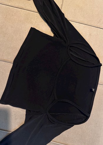 Siyah İnce Askılı Crop Bluz - Görsel 3