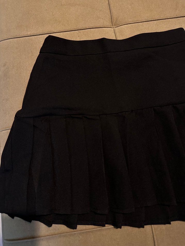 Siyah Pilili Mini Etek - Görsel 3