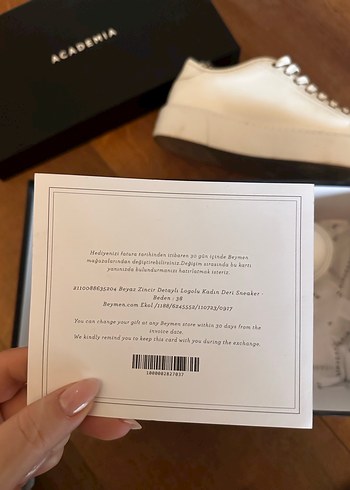 Academia Beyaz Deri Zincir Detaylı Kadın Sneakers - Görsel 7