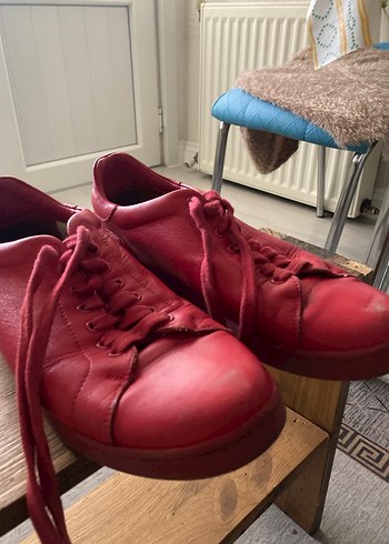 Kadın Kırmızı Deri Düz Tabanlı Spor Ayakkabı - Görsel 2