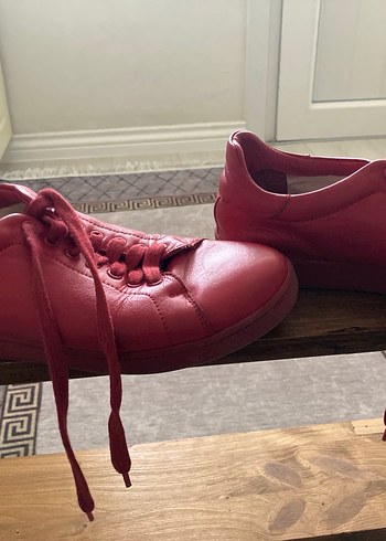 Kadın Kırmızı Deri Düz Tabanlı Spor Ayakkabı - Görsel 3