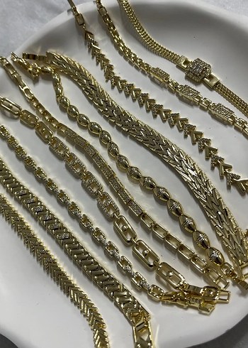 Zincir Detaylı Parlak Altın Kadın Bileklik - Görsel 3